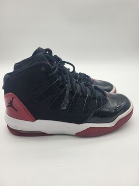 Jordan Max Aura Youth High-Top Unisex Streetwear Athletic Basketball Sneaker
